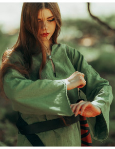 Blouse médiévale en lin modèle Galatea, couleur verte 2
