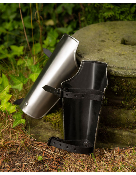 Bracelets métalliques médiévaux...