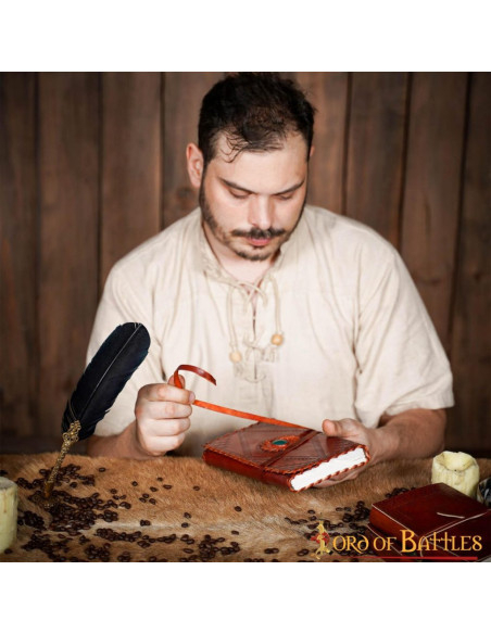 Journal médiéval avec couverture en...