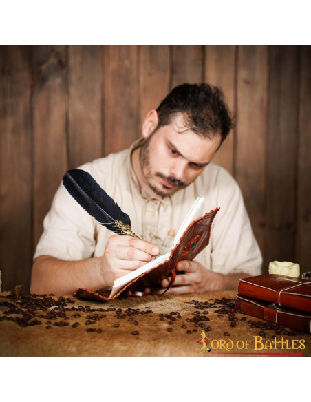 Journal médiéval avec couverture en...