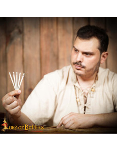 Jeu de 5 aiguilles en os sculptées à la main (9 cm.) 2