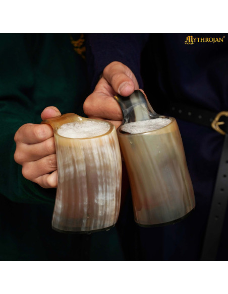 Set de 2 chopes en corne pour boire...