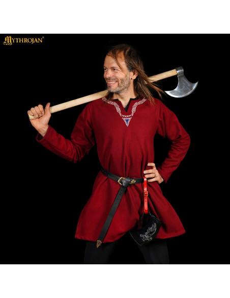 Chope médiéval pour boire au design...