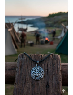 Croix celtique avec noeud - argent