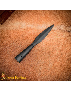 Pointe de lance médiévale en acier forgé (21 cm.)