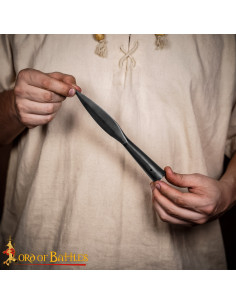 Pointe de lance médiévale en acier forgé (21 cm.) 2