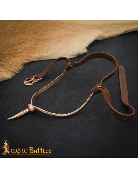 Boucle médiévale petite en bronze...