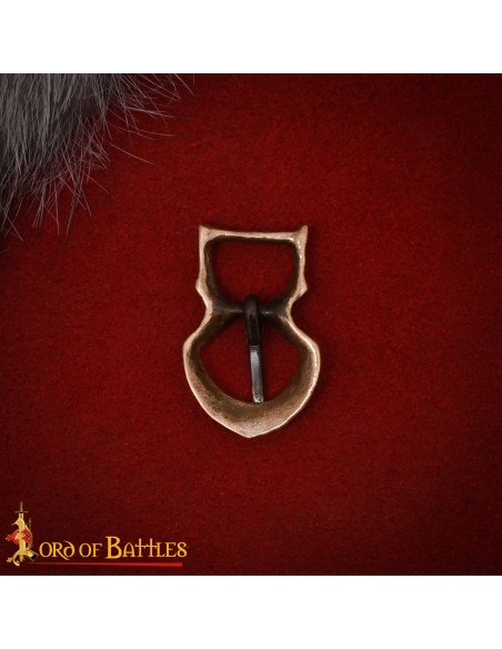 Petite boucle médiévale en bronze...