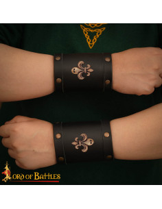 Ensemble de 3 ornements médiévaux en bronze à la fleur de... 2