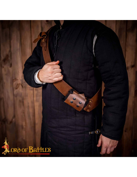 Ceinture avec tahali médiéval en cuir...