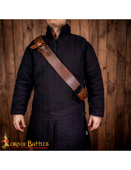 Ceinture avec tahali médiéval en cuir...