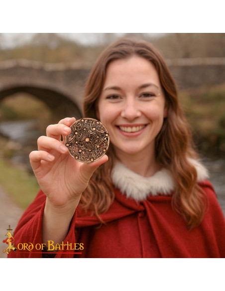 Broche viking en bronze vieillie...