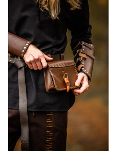 Sac banane médiéval en cuir modèle Volmar, couleur marron 2