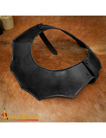 Gorgerin médiéval simple, finition...