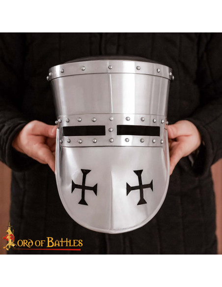 Casque de chevalier templier du XIIIe...