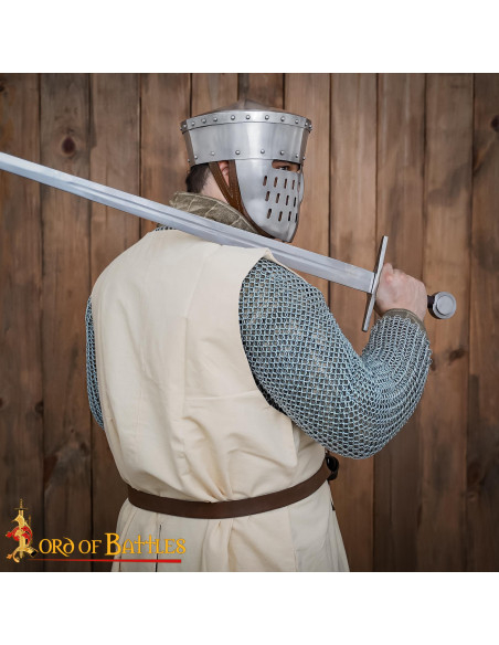 Yelmo de Caballeros Cruzados, siglo...