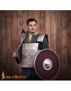 Armure médiévale en plaques lamellaires rivetées en acier... 2