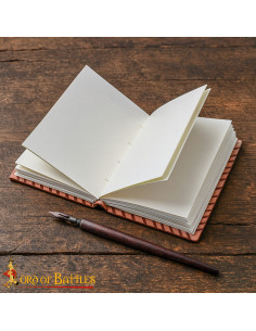 Journal médiéval à couverture en cuir avec reliure latérale 2