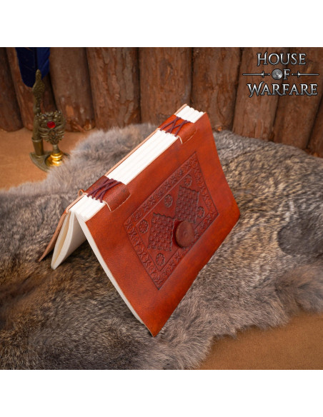 Journal médiéval à couverture en cuir...