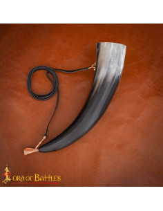 Corne médiévale authentique avec embout en bronze