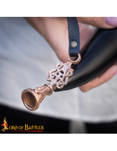 Corne médiévale authentique avec embout en bronze 2