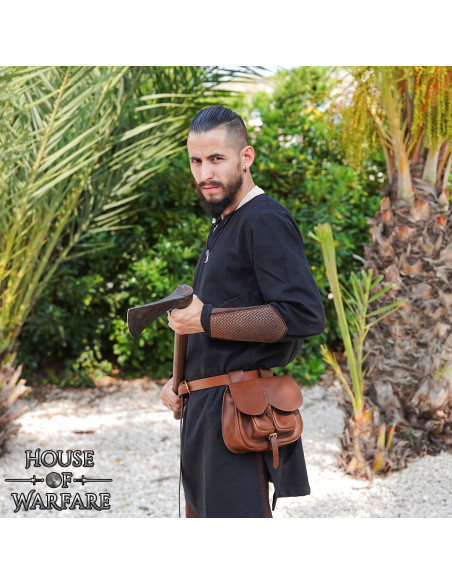 Sac à main médiéval en cuir marron...