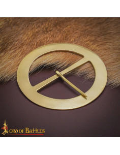 Boucle médiévale ronde en laiton (9,5 cm)