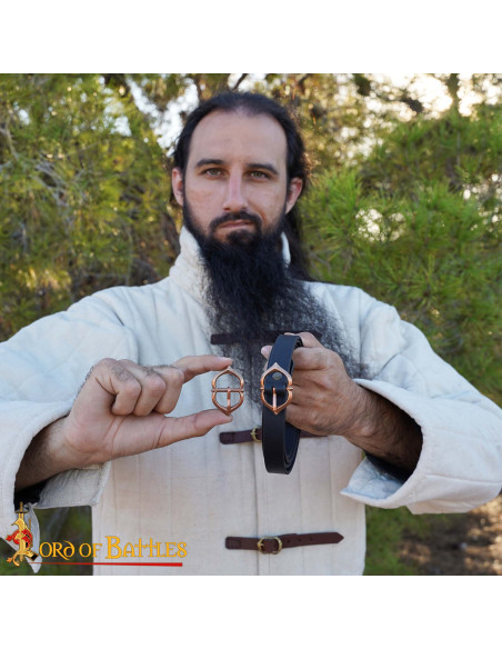 Ceinture médiévale en cuir avec...