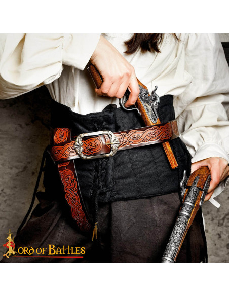 Ceinture viking en cuir repoussé avec...