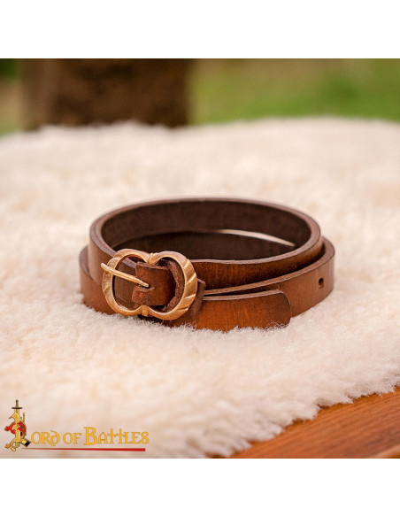 Jarretelles médiévales en cuir marron...