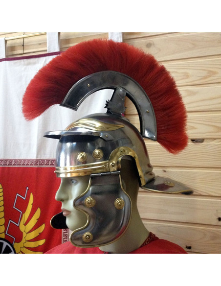 Casque de centurion romain avec panache frontal