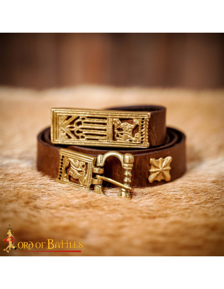 Ceinture médiévale en cuir marron...