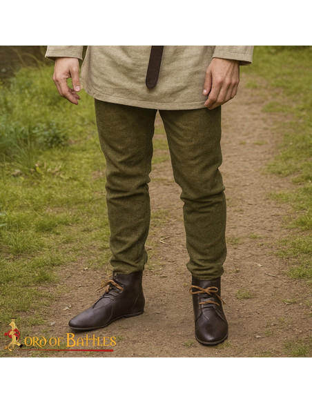 Bottines médiévales en cuir marron...