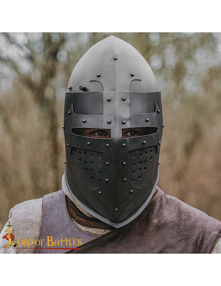 Bacinete médiéval avec visière de...