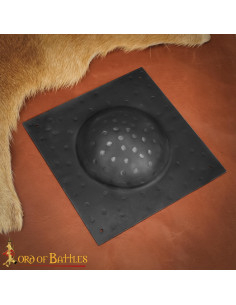 Umbo carré en acier noirci pour bouclier romain