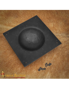 Umbo carré en acier noirci pour bouclier romain 2