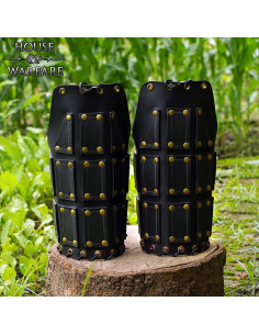 Epaulières médiévales en cuir noir modèle Bohemond