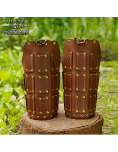 Épaulières médiévales en cuir marron modèle Bohemond