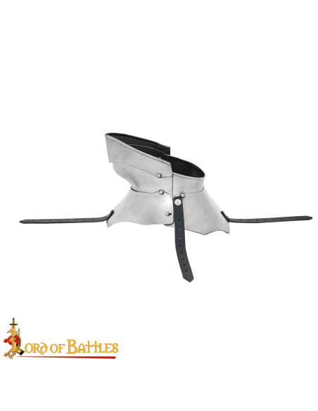 Gorge médiéval en acier avec bevor...