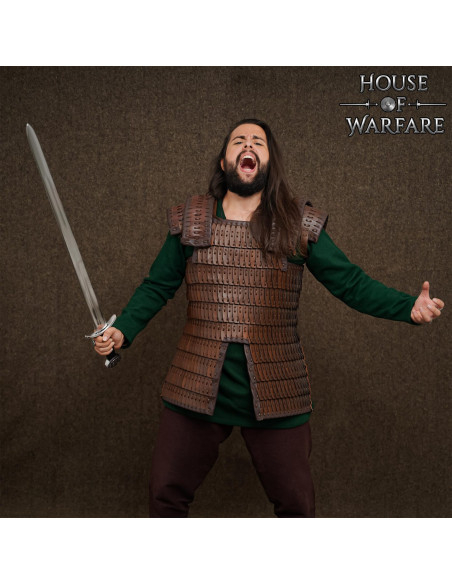 Armure viking en cuir lamellaire...