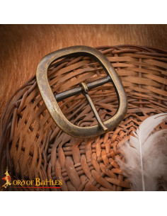 Boucle médiévale ovale en laiton vieilli 2