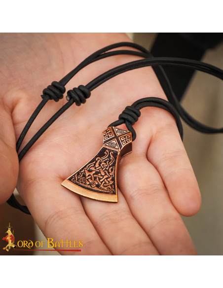 Pendentif de hache viking en bronze...