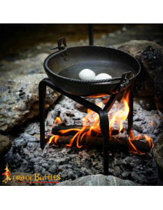 Trépied médiéval pour feu en fer forgé (23,4x22,8 cm.) 2