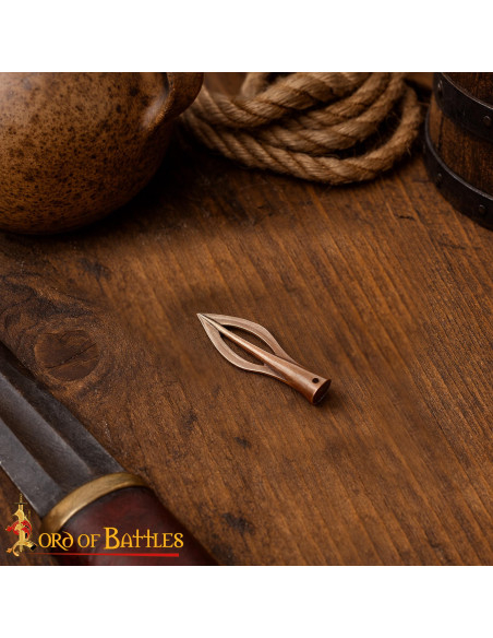 Pointe de flèche romaine des siècles...