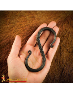 Crochet S médiéval en fer pour cuisine de campagne