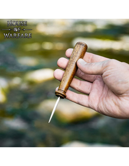 Poinçon en acier pour percer et...