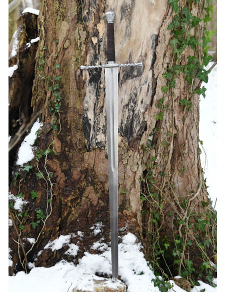 Épée bâtarde avec fourreau,...