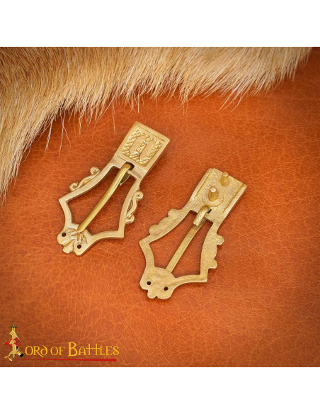 Ensemble de 5 boucles en laiton...