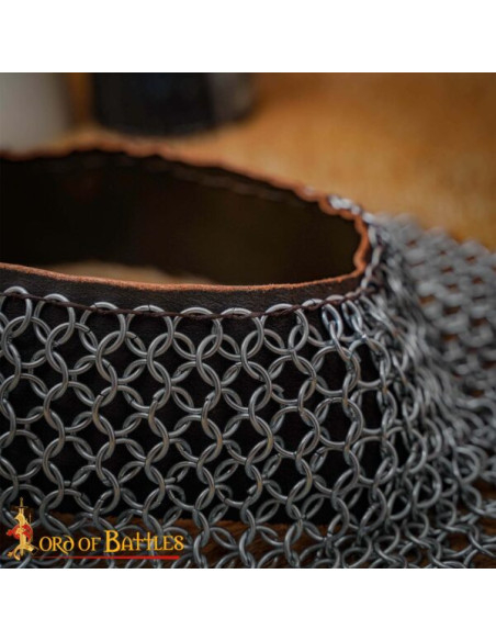 Gorge de maille médiévale en acier...