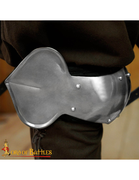 Genouillères médiévales en acier...